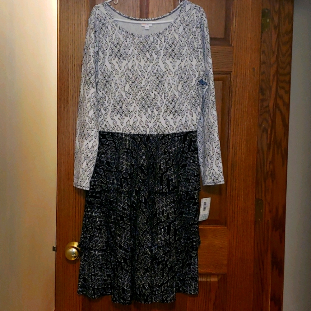 Lula Roe Brand new Georgia dress